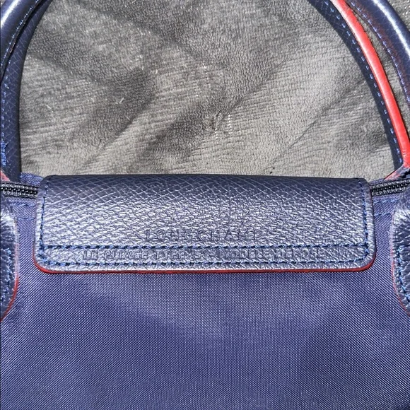 Longchamp Navy Blue zip tote with red details and silver hardware - Picture 15 of 16
